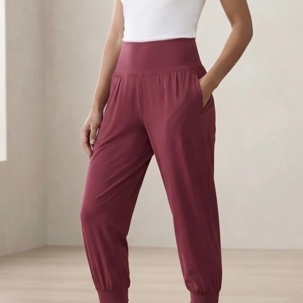 Athleta Salutation Jogger Powervita High Rise Yoga Pants Berry Pink Womens Small